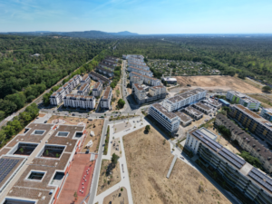 © Thorsten Friedrich, HEAG Mobilio GmbH Vier Personen sitzen nebeneinander und unterhalten sich